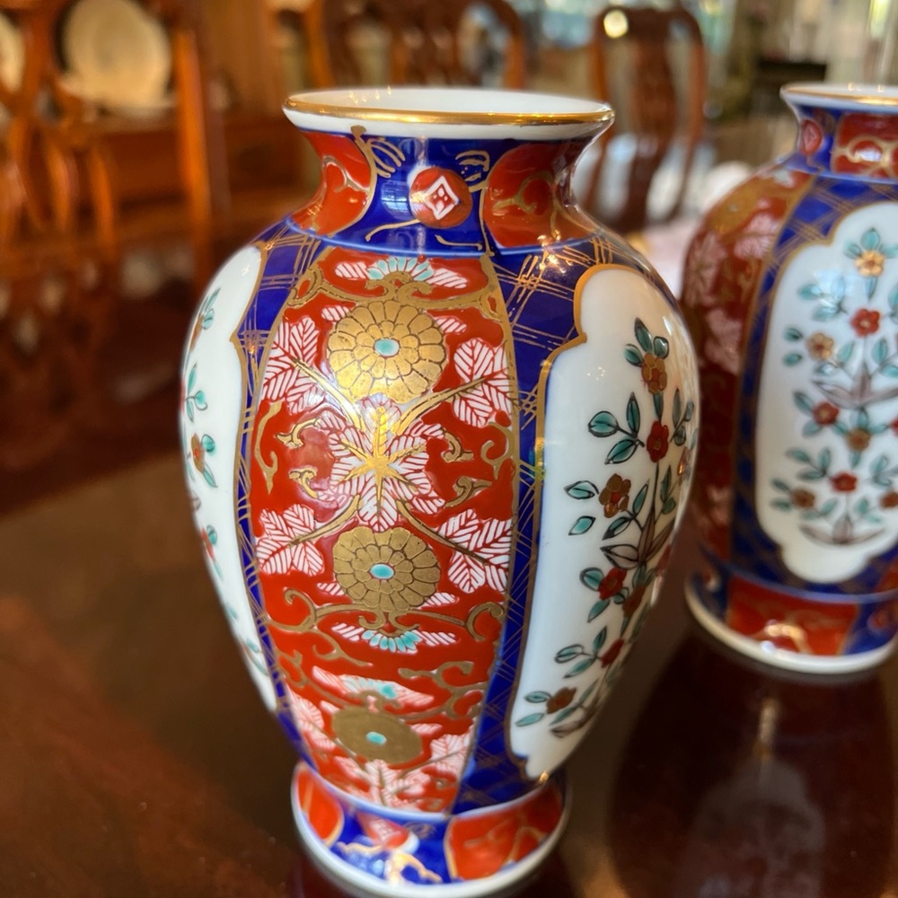 Japanese Gold Imari Hand-Painted Pair Of Vases Red Blue Gold Vintage - Picture 3 of 5